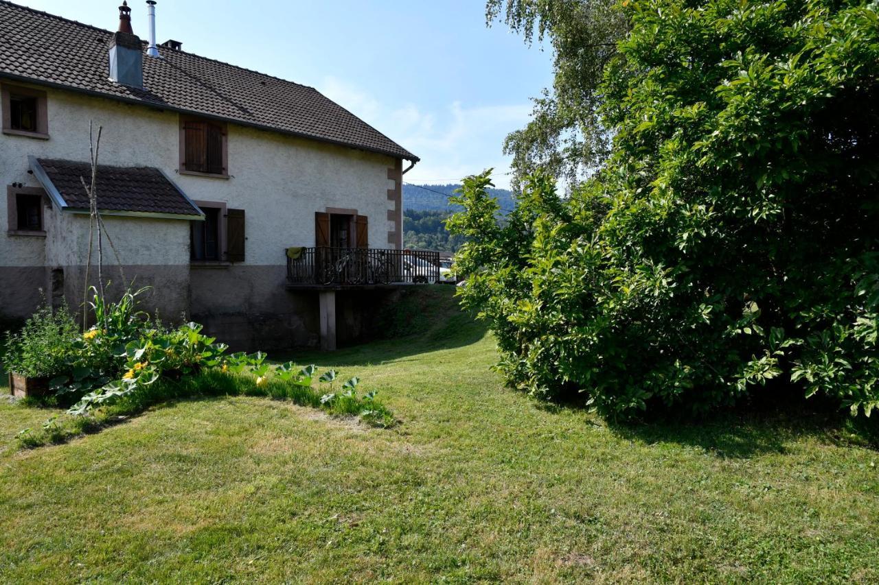 Ferme De Ma Grand-Mere Le Haut-du-Them Экстерьер фото